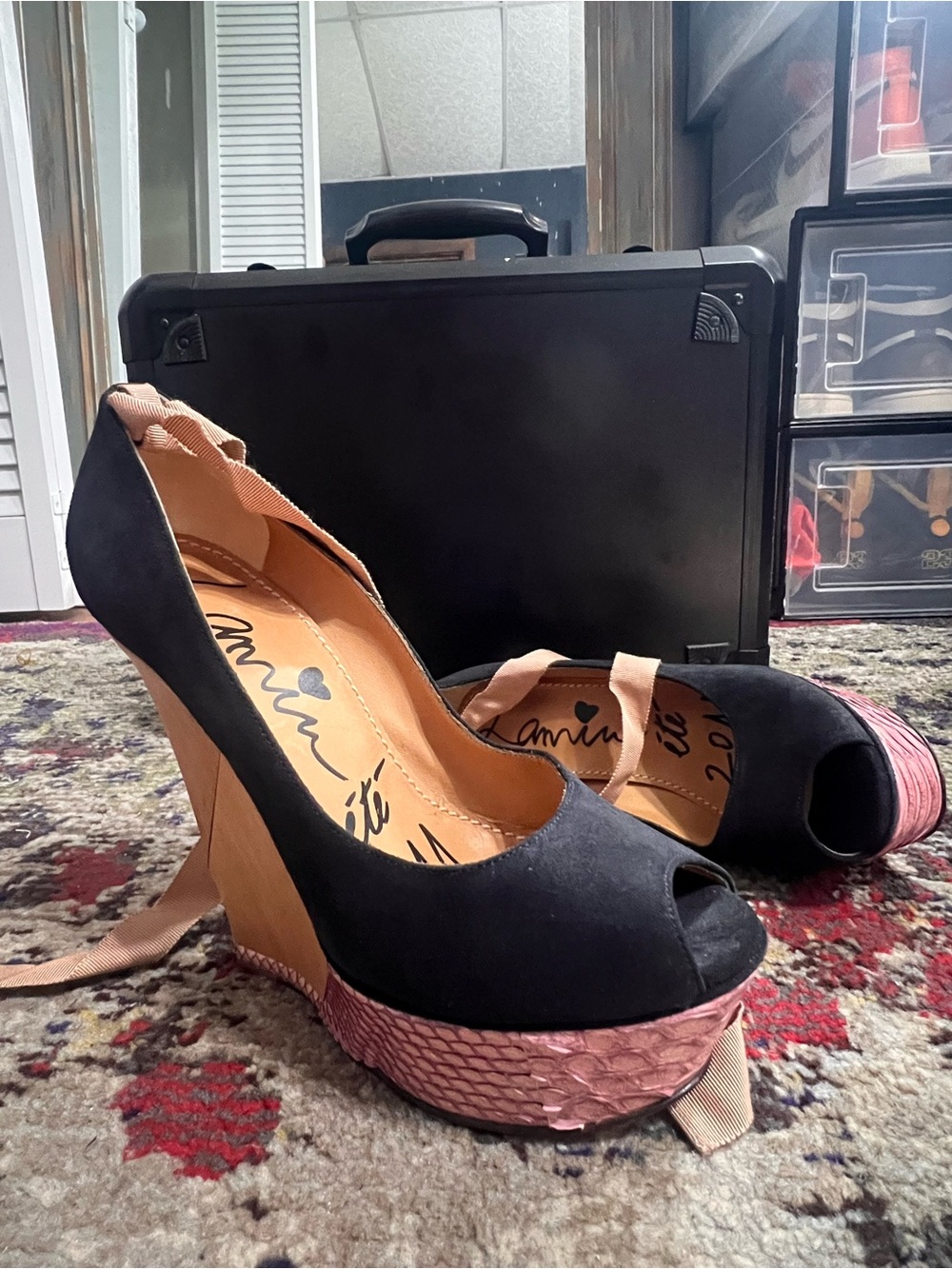 LANVIN “Puzzle” Resort 2011 — navy suede & pink python peep toe wedge